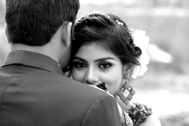 Introvert Love - Black and white pic couple